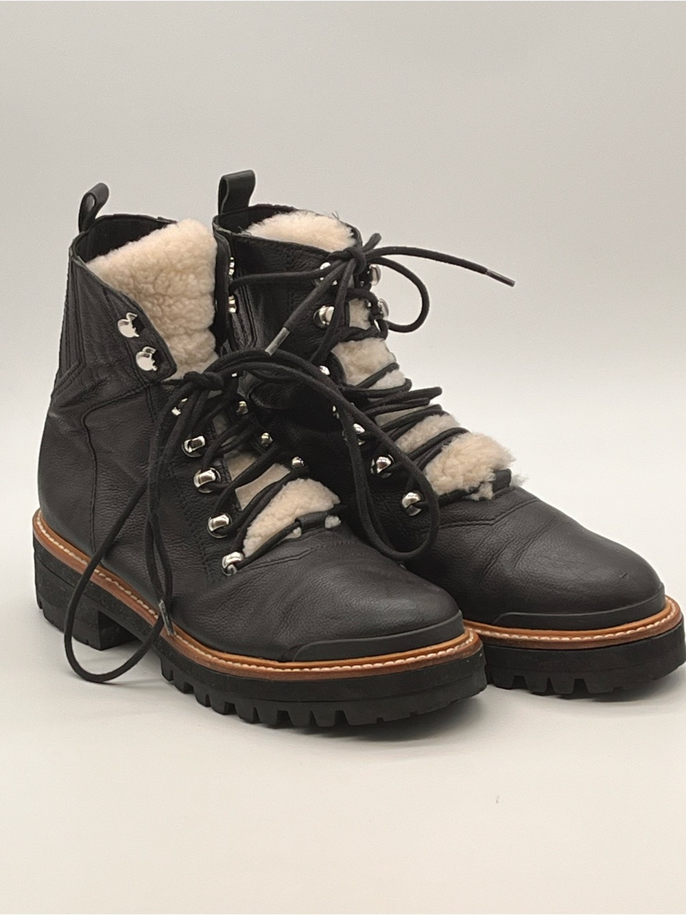 Marc Fisher LTD Lzzie Lugsole Ankle Black Lace-Up Shearling-Trim Boots 7.5